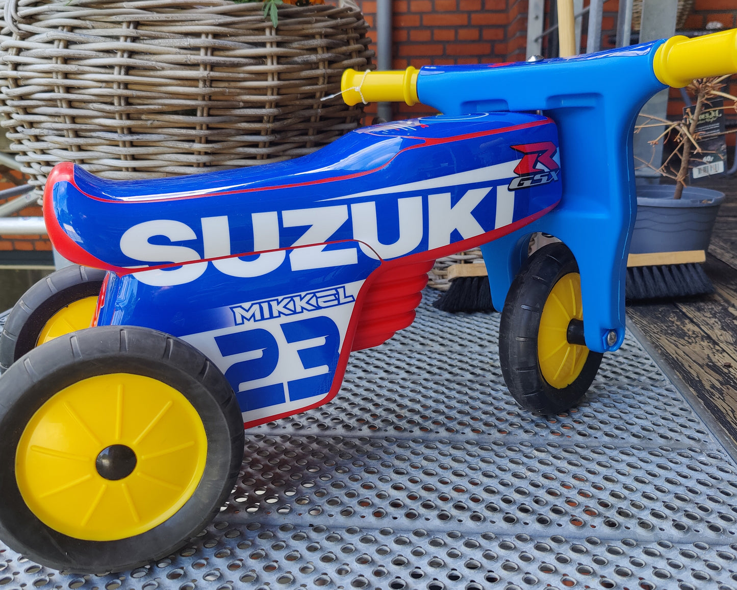 Børne Scooter - Suzuki GSX 650